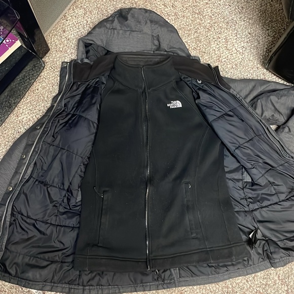 Northface 2 way wear coat - Picture 12 of 13